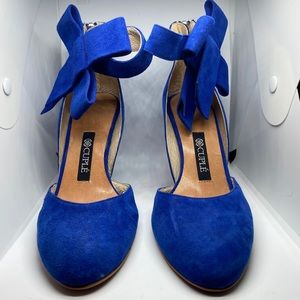 Blue Bow Heels with Maroon Bottom